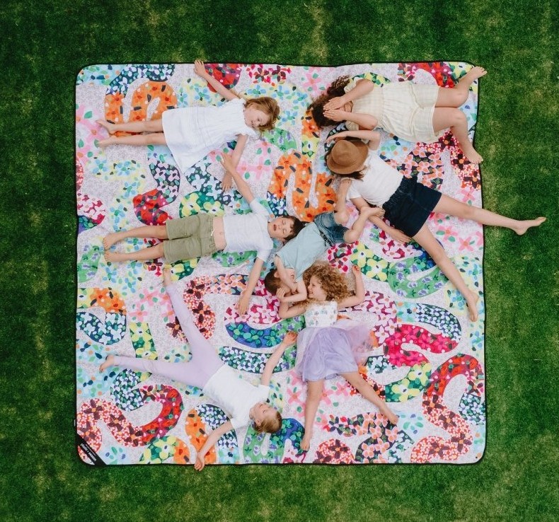 Dive of Life Really Big Picnic Rug and Backpack Set